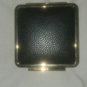 Victoria beckham/estee lauder highlighter